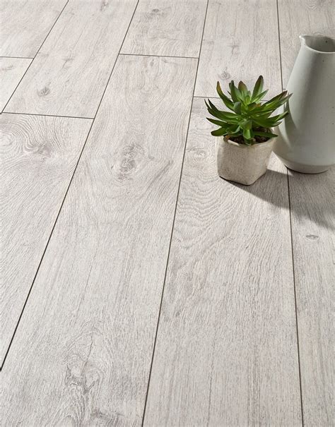 Lodge - Light Grey Oak Laminate Flooring | Direct Wood Flooring | Oak ...