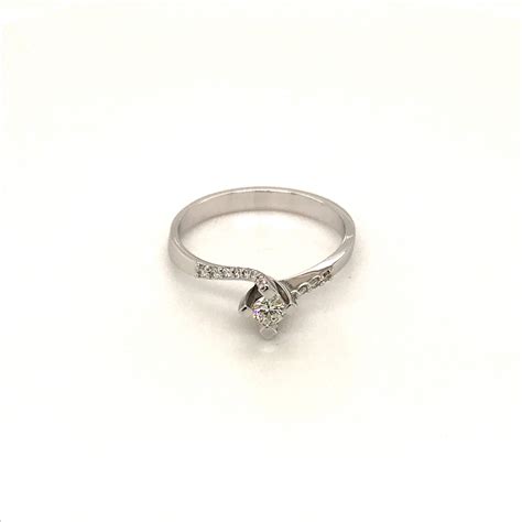 Round Cut Solitaire Ring - CMR Diamonds