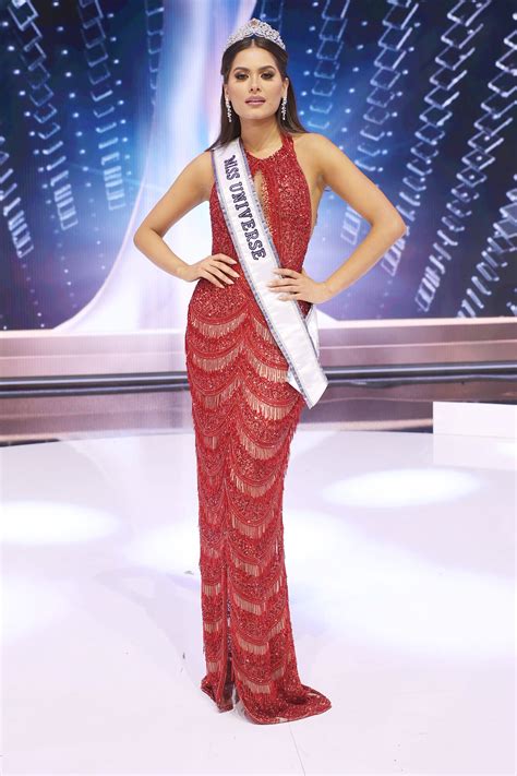 Newly Crowned Miss Universe Andrea Meza Reveals Promise She Made to ...