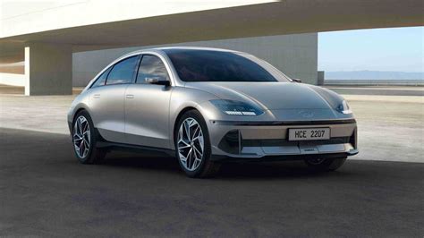 2024 Hyundai Ioniq 6 Revealed: Slick Design, 320 HP, Long Range | Motor1.com