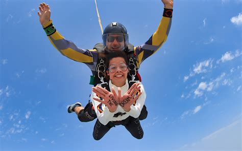 SkyDive Dubai: Tandem Skydiving at Palm Drop Zone - Special Offers for InterMiles Members ...