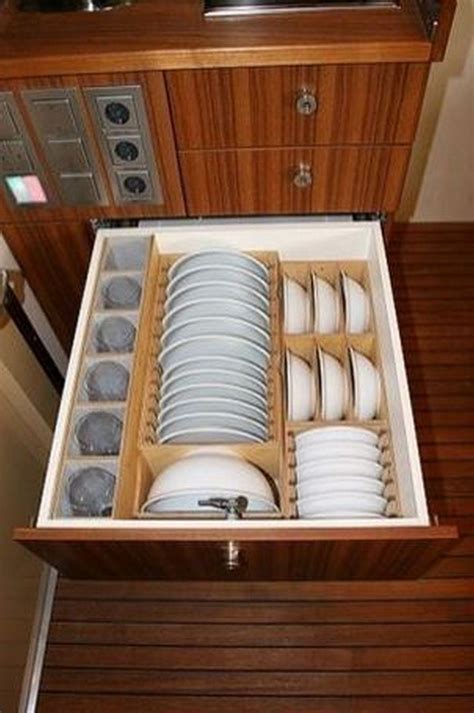 30+ CLEVER WAYS TO ORGANIZATION A LITTLE RV KITCHEN STORAGE | Camper ...