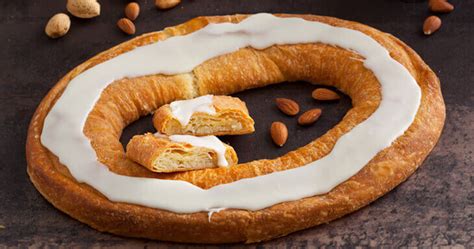 Freshly Baked Almond Kringle | Delicious Pastry Made with Love | Perfect Gift O&H Danish Bakery ...