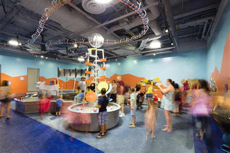 DISCOVERY Children’s Museum - LGA Architecture