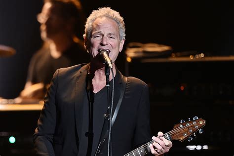 Lindsey Buckingham Announces First Post-Heart Attack Solo Tour