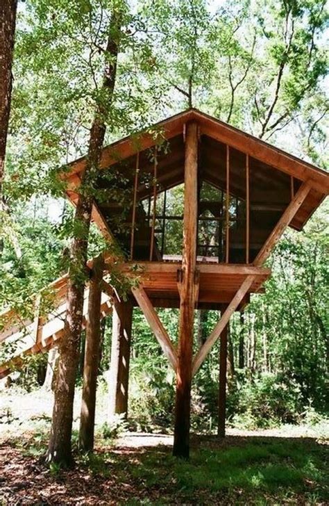 45+ AMAZING TREEHOUSE DESIGN FOR YOUR BACKYARD http://delmoradecor.info/45-amazing-treehouse ...