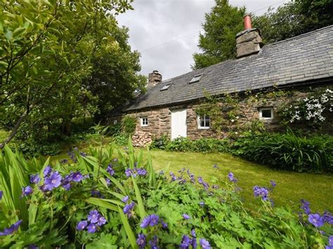 Quaint cottage in the Snowdonia National Park | Holiday cottages uk ...