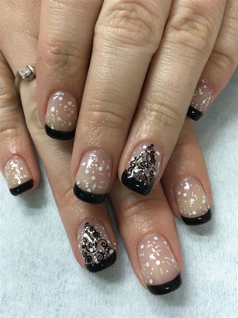 Christmas Winter Snowglobe Christmas Tree Black French gel nails | Gel ...