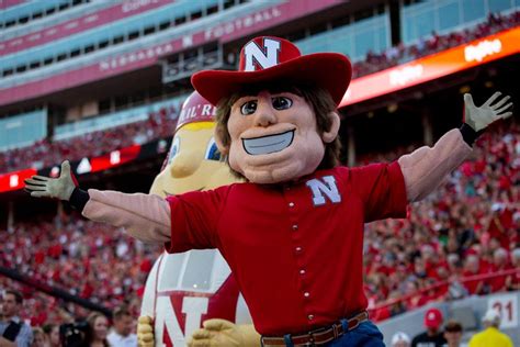 Herbie turns 45: Looking back on Nebraska’s mascot history | Sports | dailynebraskan.com