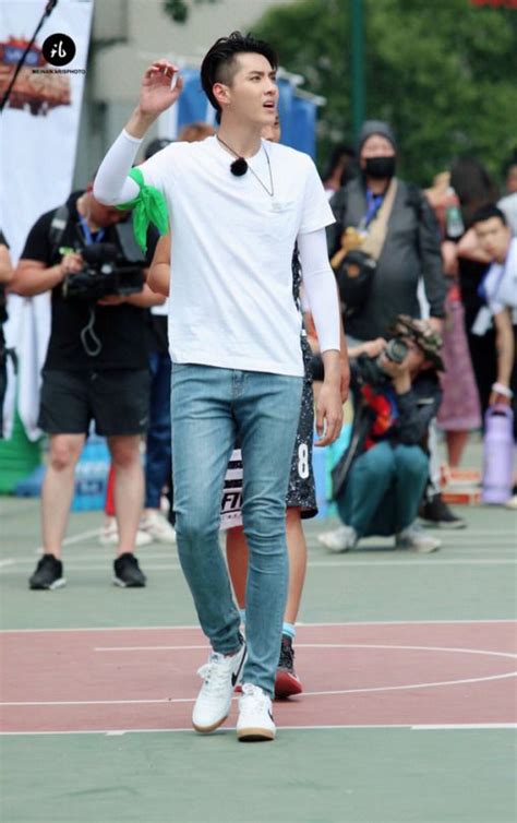 Pin by Slkymaharaniptr on Kris wu | Kris wu, Fashion, Sporty