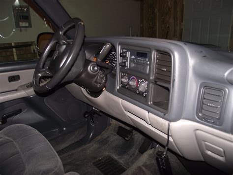 2002 Chevrolet Suburban - Interior Pictures - CarGurus