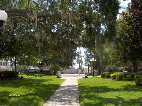 Downtown Sebring Florida - bmp-poop