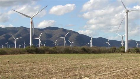 Wind turbines of the Isthmus of Tehuantepec - YouTube