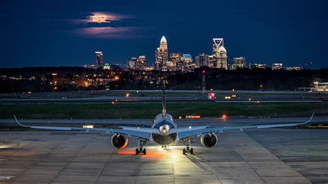 CLT Airport Guide | Things to Do | Eat & Drink | Charlotte ...