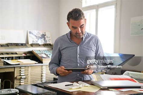 Tablet Computer Printer Photos and Premium High Res Pictures - Getty Images