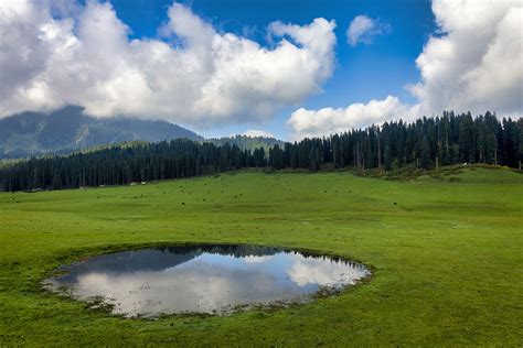 Doodhpathri Photos - The Valley of Milk - Vargis Khan