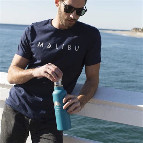 Traveler 25oz. Water Bottle | Traveler Surf Club