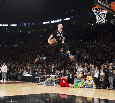 Zach Lavine Dunk