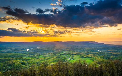 Shenandoah-River – Canoe, Kayak, Tubing, Camp the Shenandoah River in ...