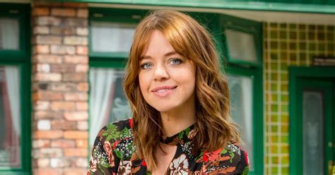 Corrie's Toyah Battersby actress shares 'blast from the past' as fans ask for character's return ...