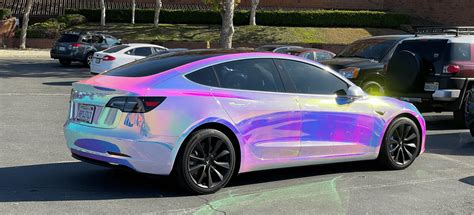 Tesla model 3 shows off cool rainbow holographic wrap – Artofit