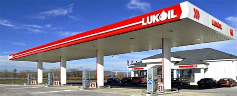 Controale la benzinăriile Lukoil şi Gazprom din România și la magazine deținute de firme ruseşti ...