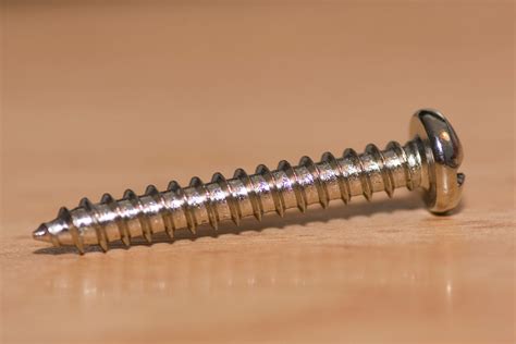 Simple Machines: Screws - Let's Talk Science