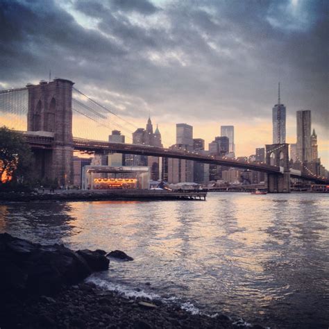 Dumbo. | Brooklyn new york, New york city, New york skyline