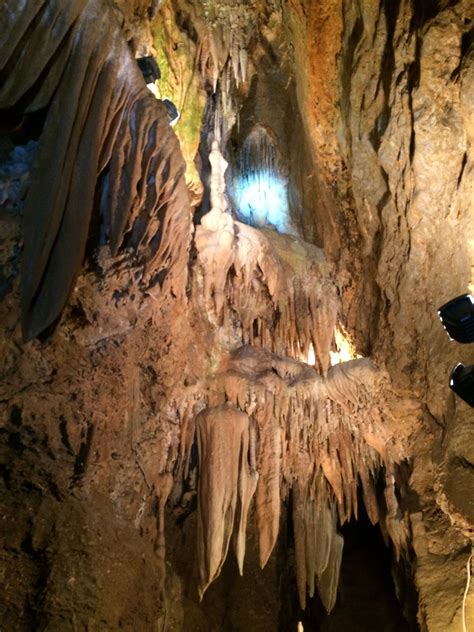 www.crystalgrotto... - Thanks for letting me capture the moments in the Crystal Grottoes Caverns ...