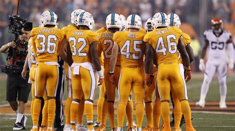 The Miami Dolphins wore all-orange uniforms and the internet had all ...