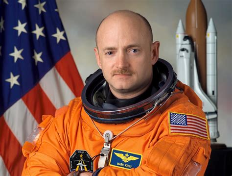 eScienceCommons: Astronaut Mark Kelly to launch Atlanta Science ...