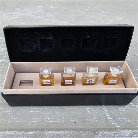 Chanel Perfume Samples | Live and Online Auctions on HiBid.com