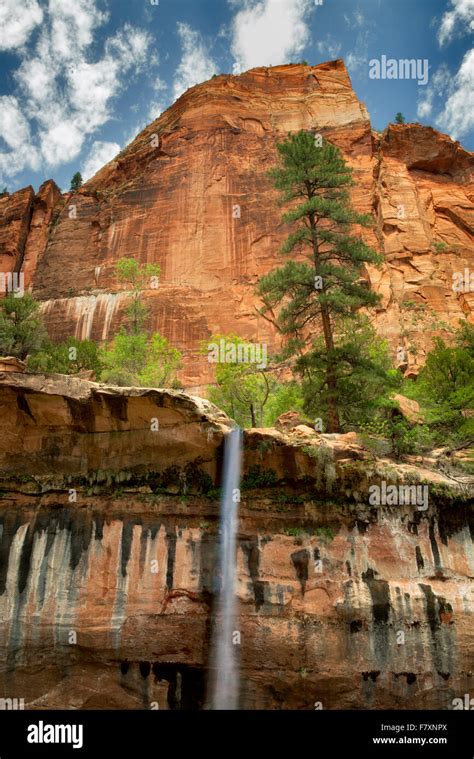 Emerald Pools Waterfalls. Zion National Park, Utah Stock Photo - Alamy