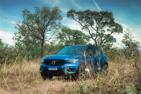 Volvo XC40 R-Design Plug-in Hybrid on Behance