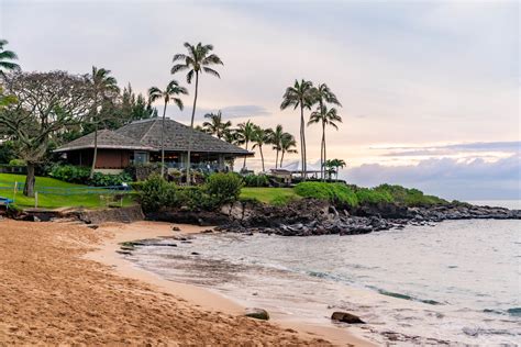 15 HONEST Pros & Cons of Living in HAWAII (Helpful Local's Guide)