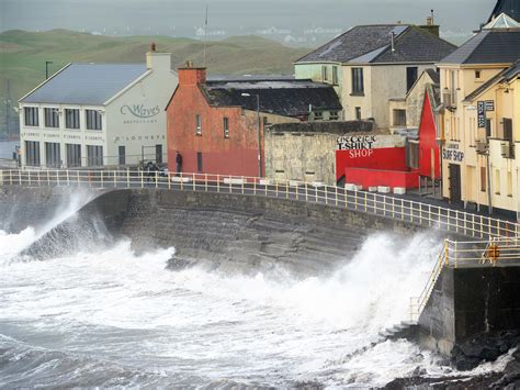 Ophelia: Storm kills three people as high winds wreak havoc across Ireland and UK | The Independent