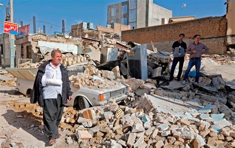 Olympic Weightlifter To Sell Gold Medal For Iran's Earthquake Victims | HuffPost