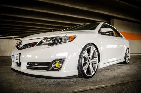 Toyota Camry custom wheels OEM Venza 20x7.5, ET +35, tire size 225/35 ...