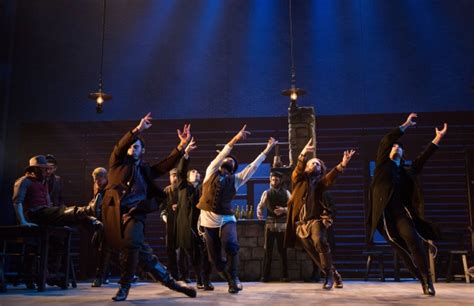 Photos: First Look at Danny Burstein & Company in FIDDLER ON THE ROOF!