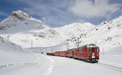 Free winter train snow mountains - Image