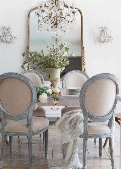 37 Charming French Country Dining Rooms