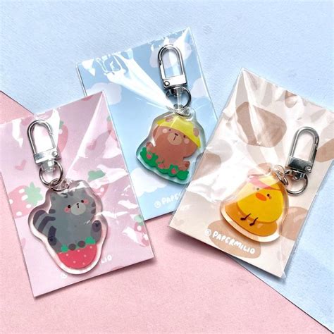 Acrylic Cute Animal Keychains | Sticker shop, Cute animals, Acrylic ...