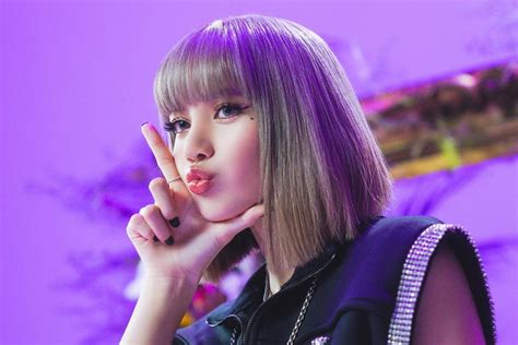 Sebagai Penyanyi Solo Lisa BLACKPINK Pecahkan 3 Rekor Dunia