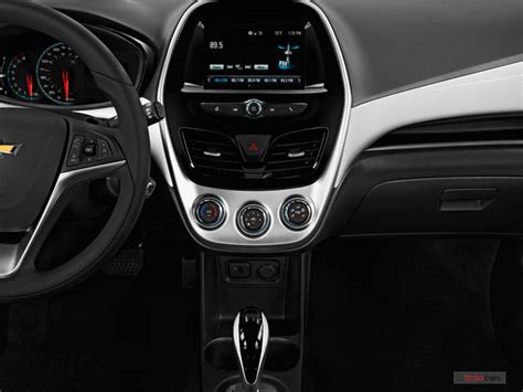 2017 Chevrolet Spark: 33 Interior Photos | U.S. News