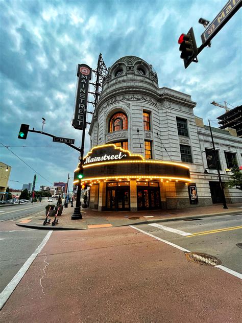 Stunning architecture at this theater in Kansas City, Missouri : r/ArchitecturePorn