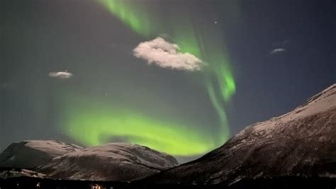 Geomagnetic storm alert! Dangerous CME hits Earth, causes Auroras - Techno Blender