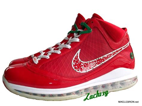 Another Look at Big Apple Nike LeBron VII. Xmas’ Comparison. | NIKE ...