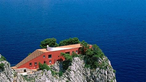 The Minimalist Home Design of Capri’s Casa Malaparte | Architectural Digest