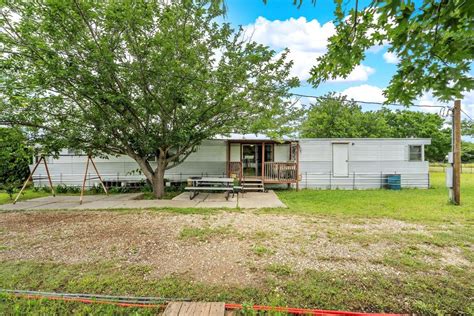 Axtell, TX Real Estate - Axtell Homes for Sale | realtor.com®