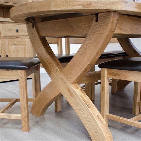 Melford Solid Oak Oval X Leg Extending Dining Table | Edmunds & Clarke